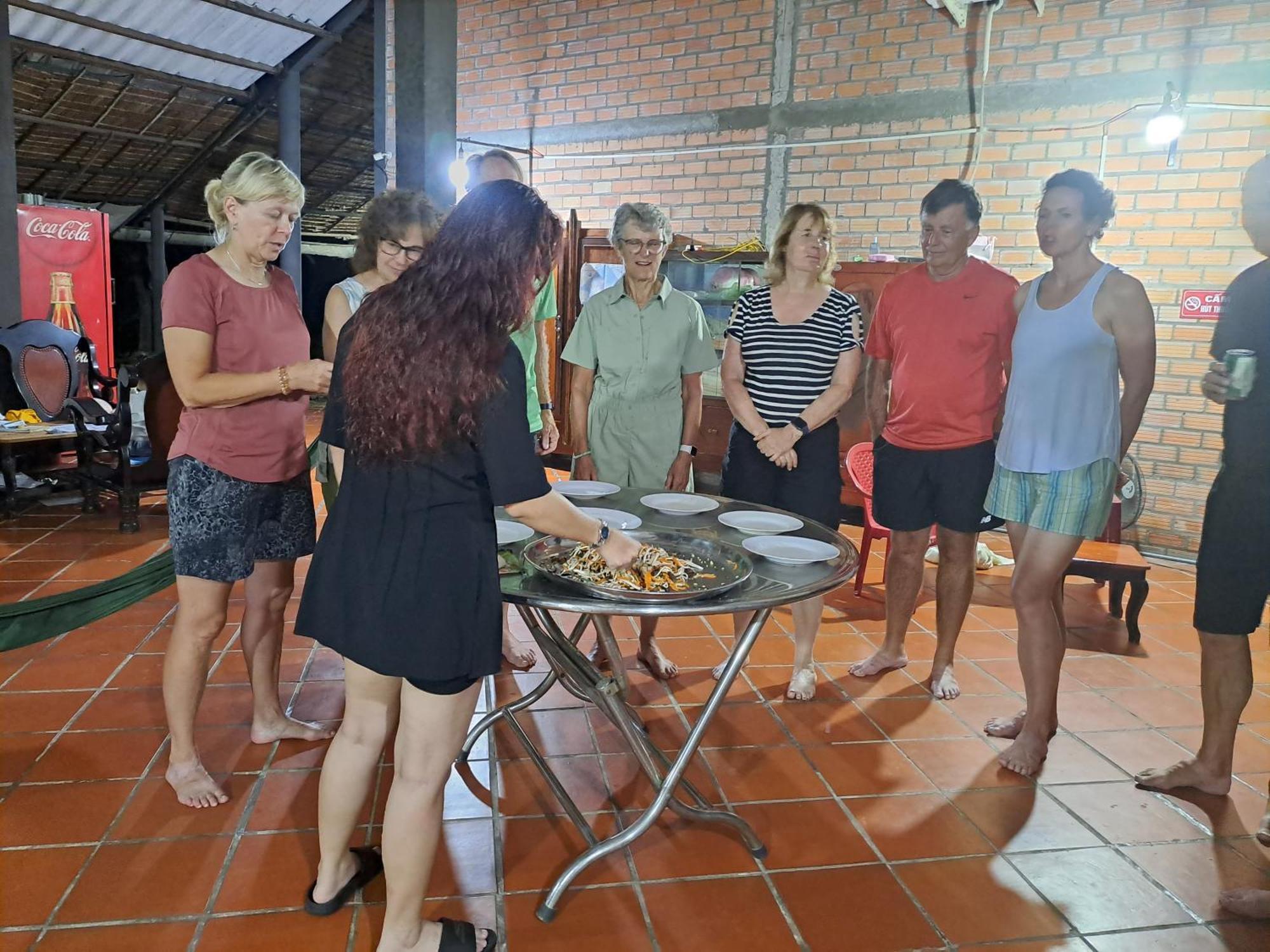Ngoc Phuong Homestay Vĩnh Long Zewnętrze zdjęcie