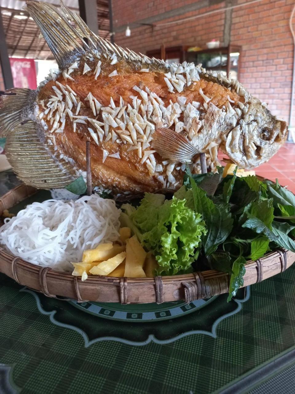 Ngoc Phuong Homestay Vĩnh Long Zewnętrze zdjęcie
